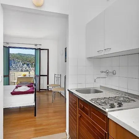 Apartamento By The Sea Cove Pokrivenik, Hvar - 5231